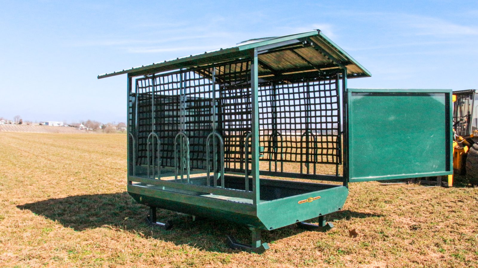 exterior of farmco slow feeder for horse colic prevention