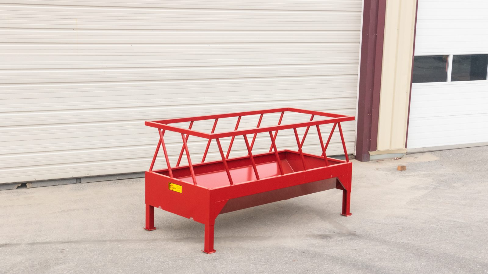 small red bunk feeder waste hay feeder for cattle for sale